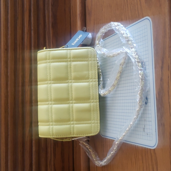 bebe - Picture 2 of 2